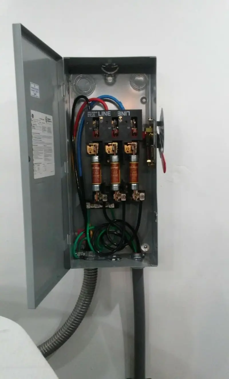 Three-phase disconnect switch installed for Electrical Wiring & Rewiring in Ravenswood